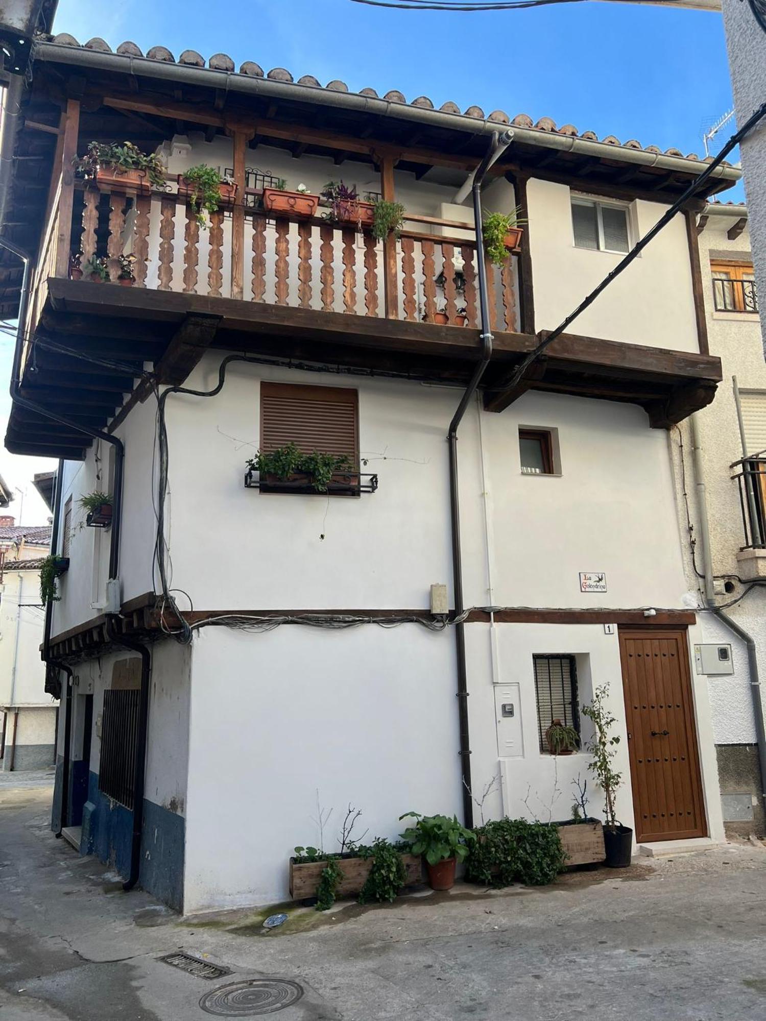 Apartamento La Golondrina Candeleda Exterior foto