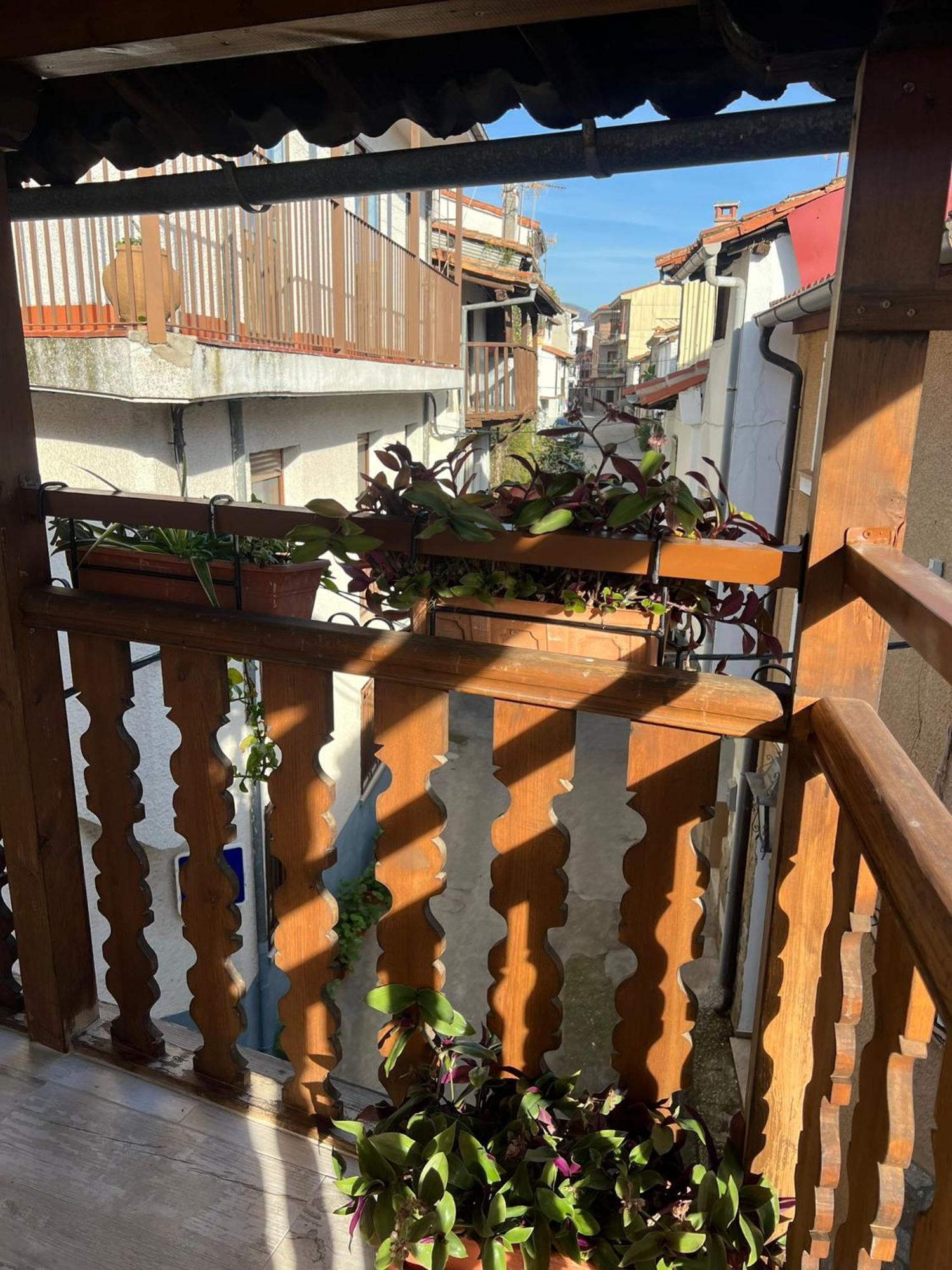 Apartamento La Golondrina Candeleda Exterior foto