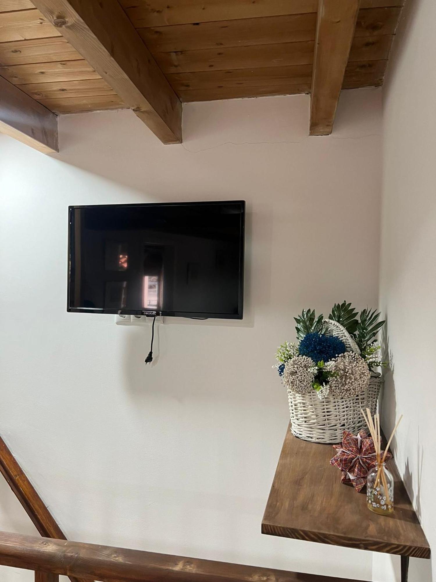 Apartamento La Golondrina Candeleda Exterior foto