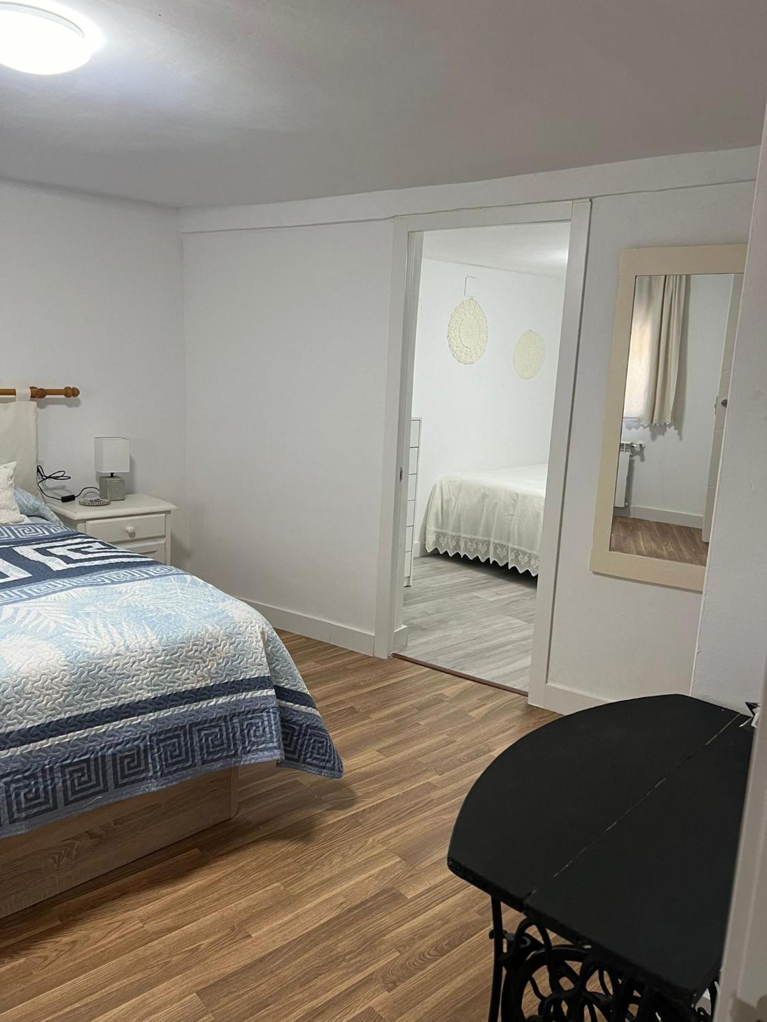 Apartamento La Golondrina Candeleda Exterior foto