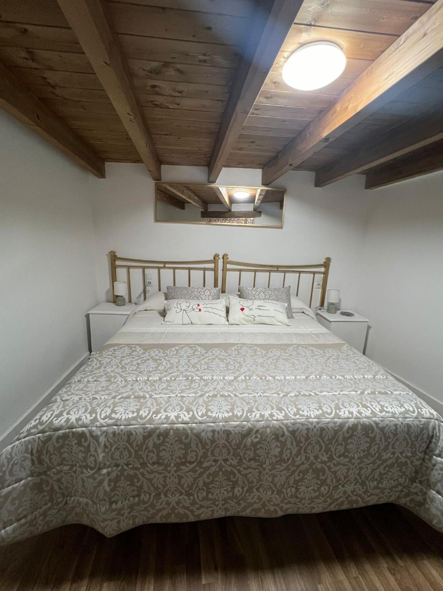 Apartamento La Golondrina Candeleda Exterior foto