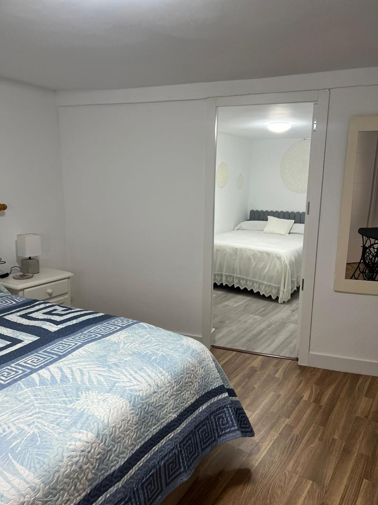 Apartamento La Golondrina Candeleda Exterior foto